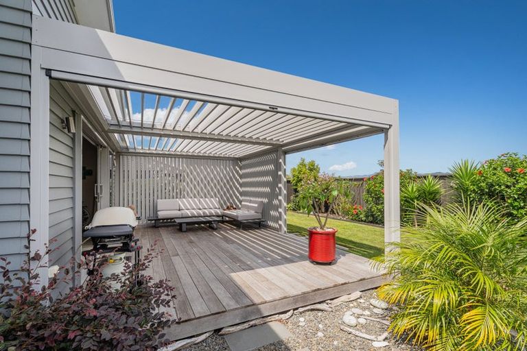 Photo of property in 8 Onerere Drive, Whitianga, 3510