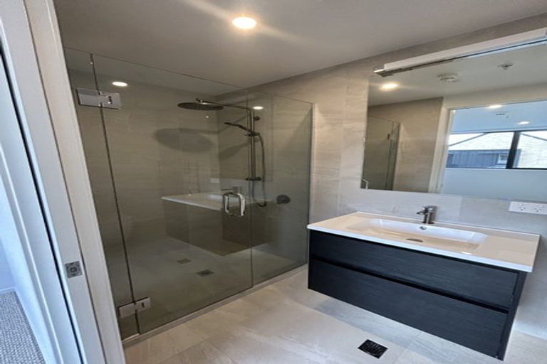 Photo of property in 13/7 Northlake Drive, Wanaka, 9305