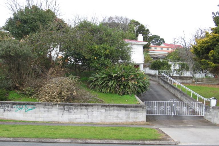 Photo of property in 3 Awaroa Road, Helensville, 0800