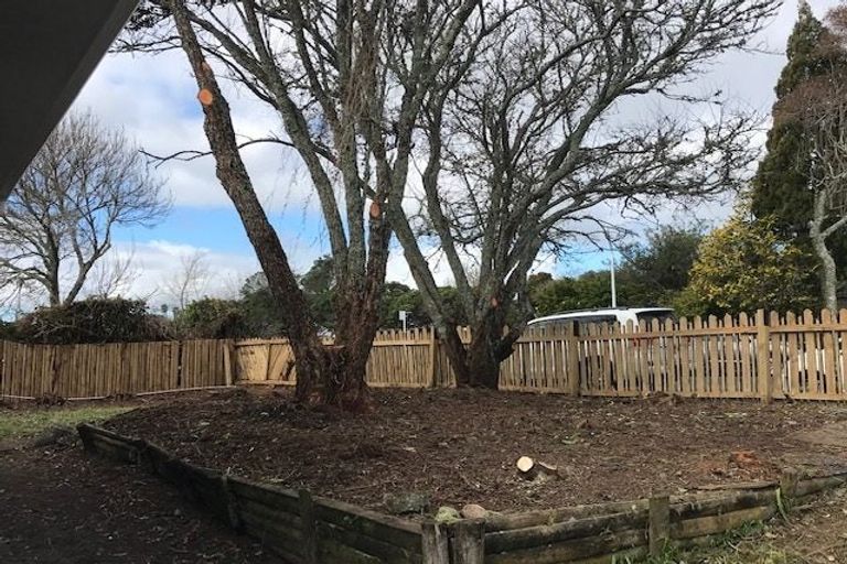 Photo of property in 7 Devonshire Road, Unsworth Heights, Auckland, 0632