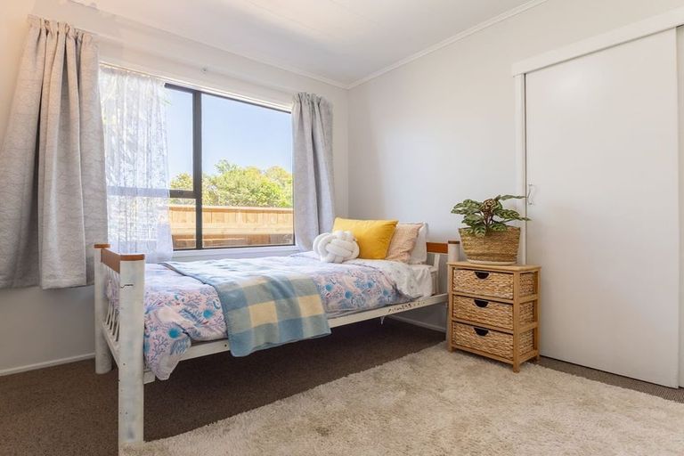 Photo of property in 21 Dale Road, Raumati South, Paraparaumu, 5032