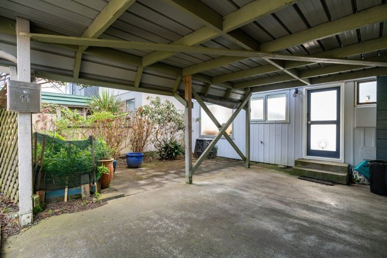 Photo of property in 11 Hollydale Grove, Churton Park, Wellington, 6037