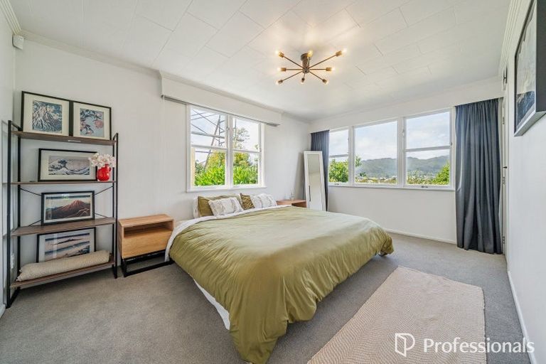 Photo of property in 10 Major Drive, Kelson, Lower Hutt, 5010