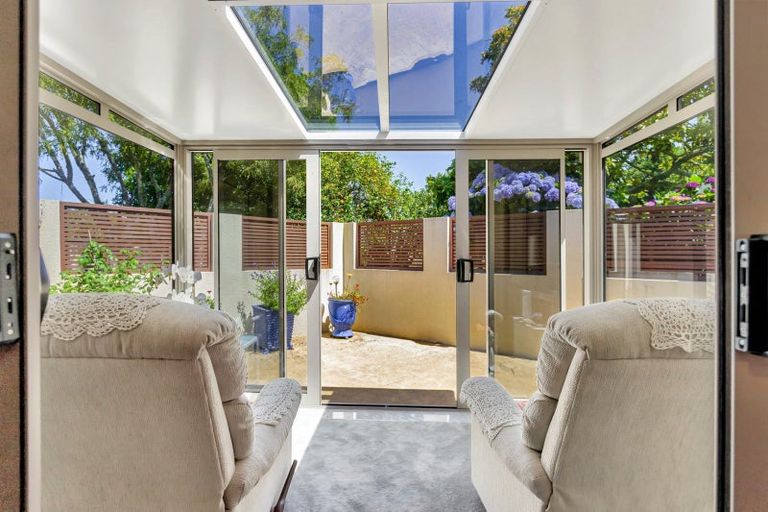 Photo of property in 432a Mangorei Road, Highlands Park, New Plymouth, 4312