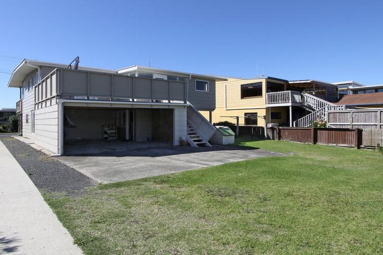 Photo of property in 12 Dillon Street, Waihi Beach, 3611