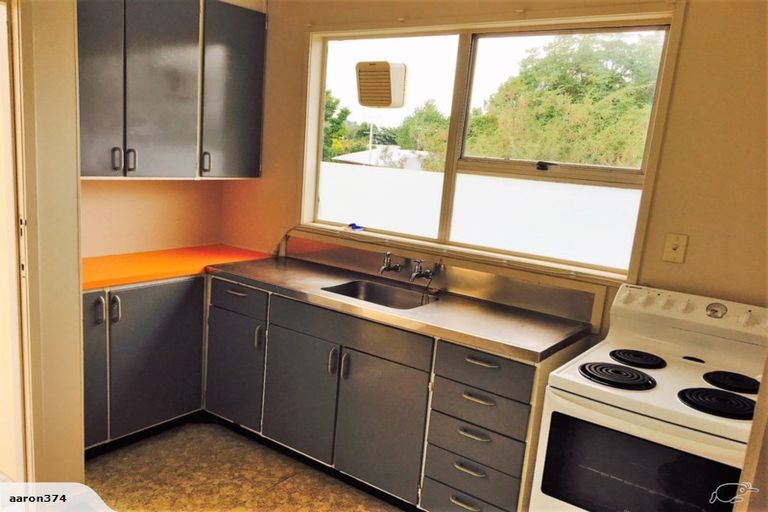 Photo of property in 1-6/145 Knighton Road, Hillcrest, Hamilton, 3216