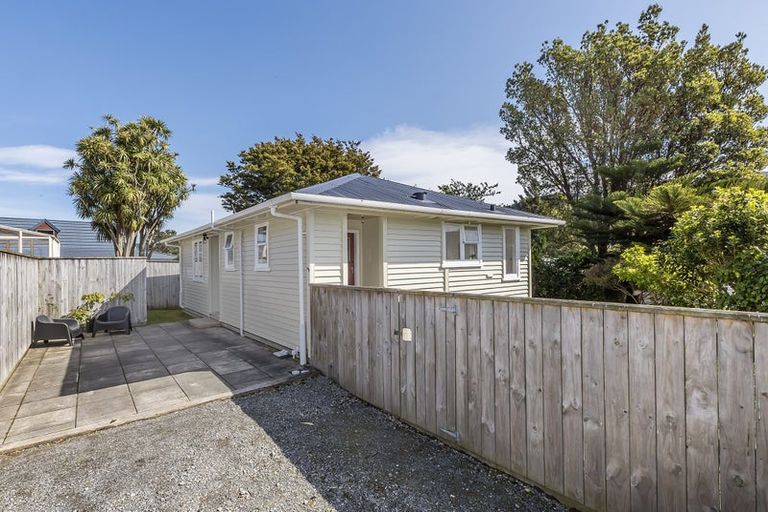 Photo of property in 57b Ranui Terrace, Tawa, Wellington, 5028