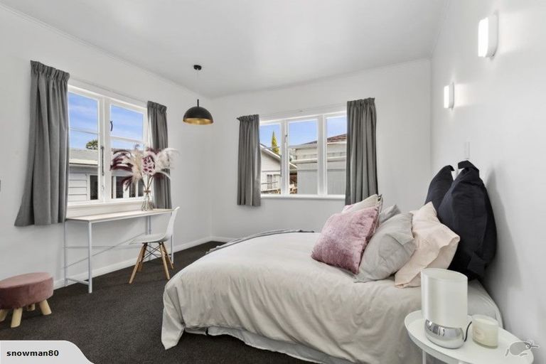 Photo of property in 96b Waiwhetu Road, Waterloo, Lower Hutt, 5011