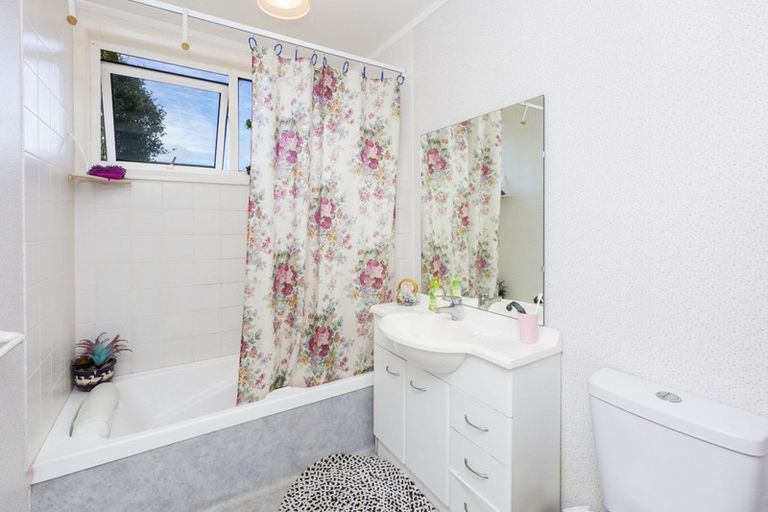 Photo of property in 36 Akatarawa Road, Brown Owl, Upper Hutt, 5018