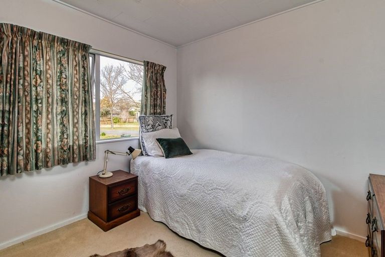 Photo of property in 9 Kaweka Place, Havelock North, 4130