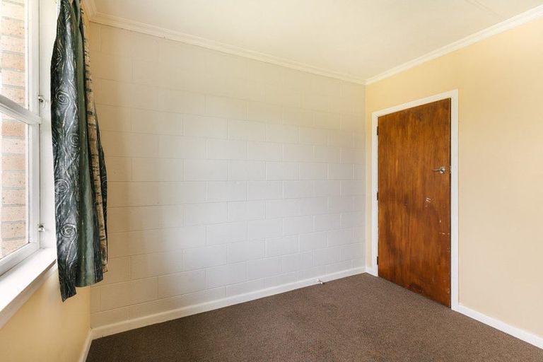 Photo of property in 3 Oakley Street, Palmerston North, 4410