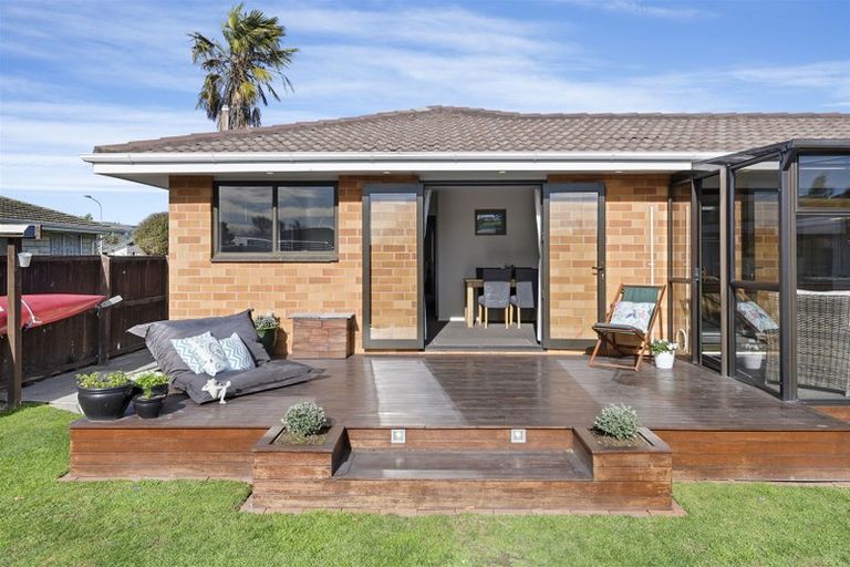 Photo of property in 12 O'halloran Drive, Halswell, Christchurch, 8025