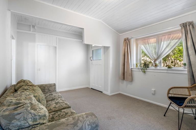 Photo of property in 18 Aotea Street, Castlecliff, Whanganui, 4501
