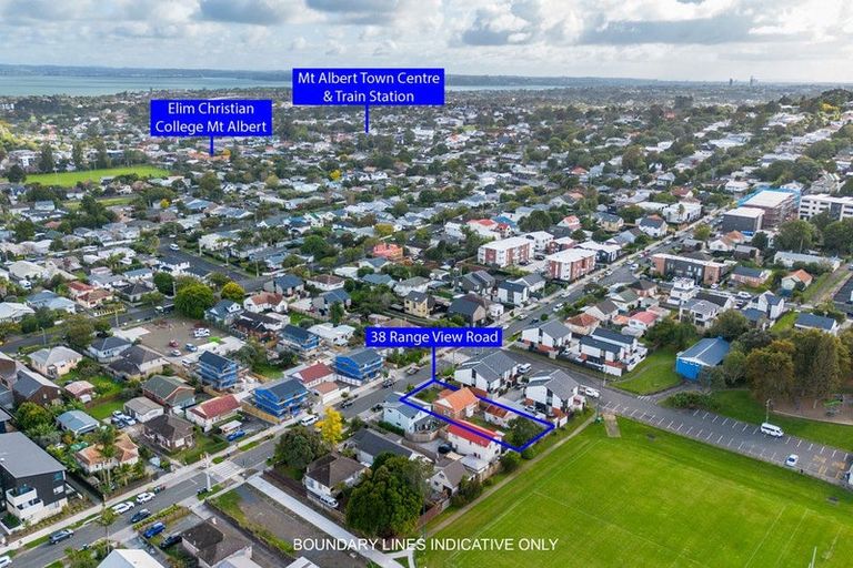 Photo of property in 38 Range View Road, Mount Albert, Auckland, 1025