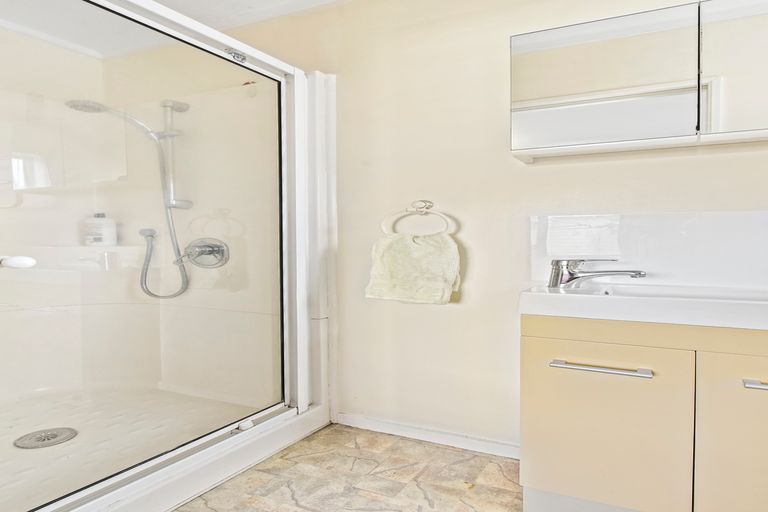 Photo of property in 26a Cosgrave Road, Papakura, 2110