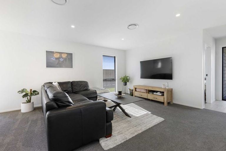 Photo of property in 27 Lockerbie Street, Morrinsville, 3300