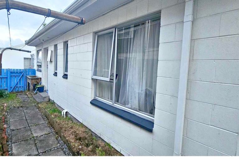 Photo of property in 3/10 Lane Street, Woolston, Christchurch, 8023