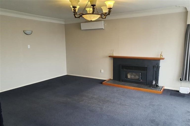 Photo of property in 91 Stottholm Road, Titirangi, Auckland, 0604