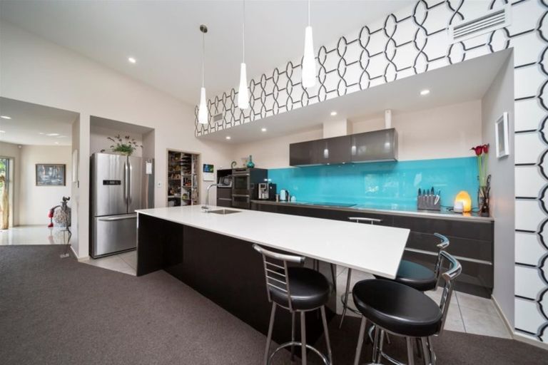 Photo of property in 39 Gladstone Street, Hawera, 4610