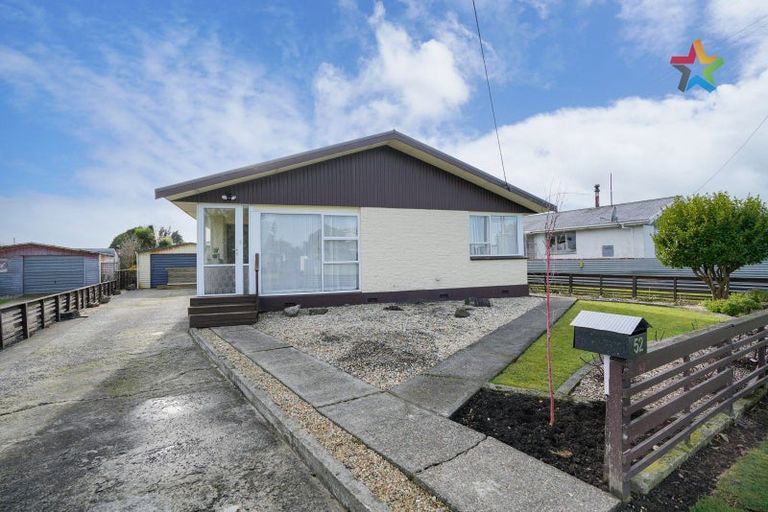 Photo of property in 52 Dipton Street, Kingswell, Invercargill, 9812