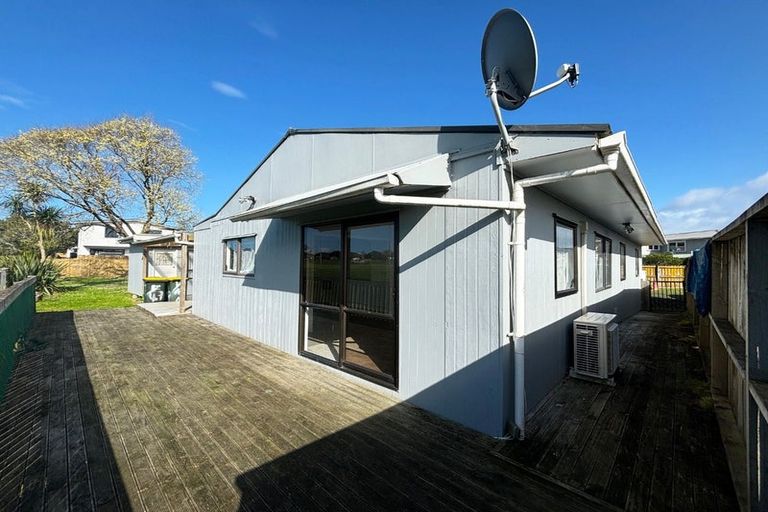Photo of property in 47 Flat Bush Road, Clover Park, Auckland, 2023
