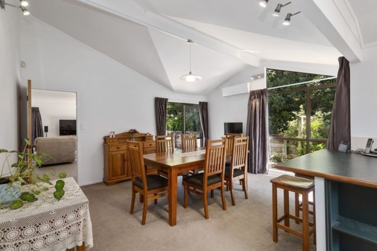 Photo of property in 14 Cullen Place, Tawa, Wellington, 5028