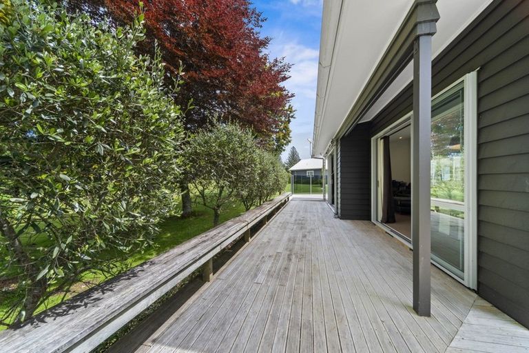 Photo of property in 47 Lisland Drive, Kinloch, Taupo, 3377