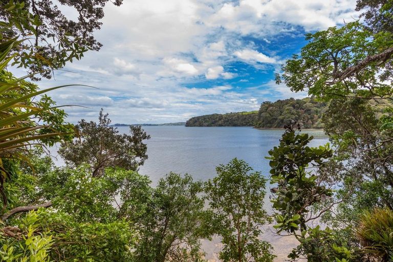 Photo of property in 10 Clinton Road, Tawharanui Peninsula, Matakana, 0986