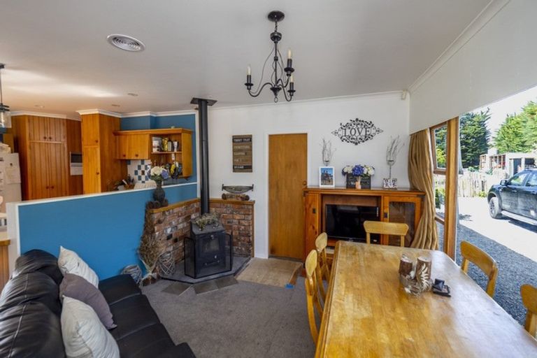 Photo of property in 255 No 1 Line, Tauwharenikau, Tauherenikau, 5771