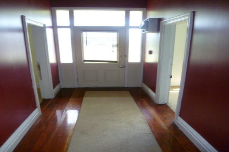 Photo of property in 5 Hereford Street, West End, Palmerston North, 4410