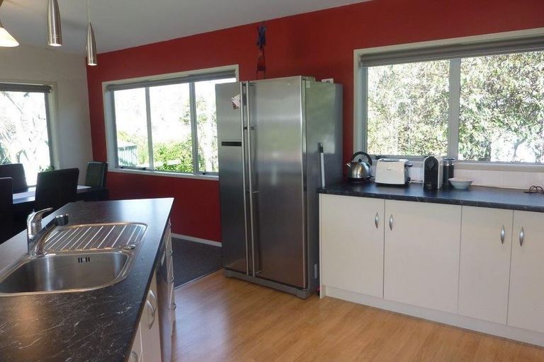Photo of property in 2/11 Gibbs Place, Kinloch, Taupo, 3377