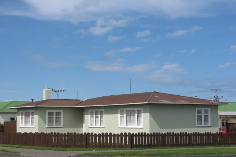 Photo of property in 4 Mosston Road, Castlecliff, Whanganui, 4501