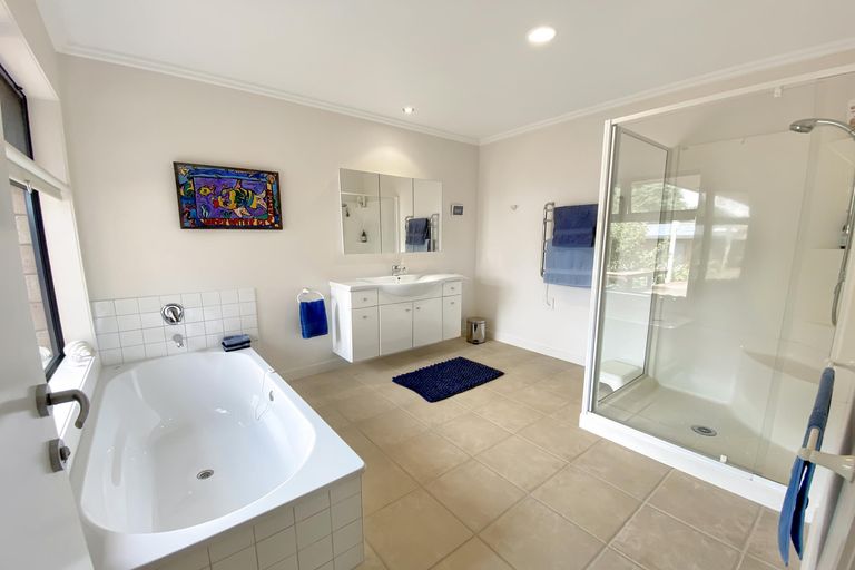 Photo of property in 21 Edkins Road, Kerikeri, 0230