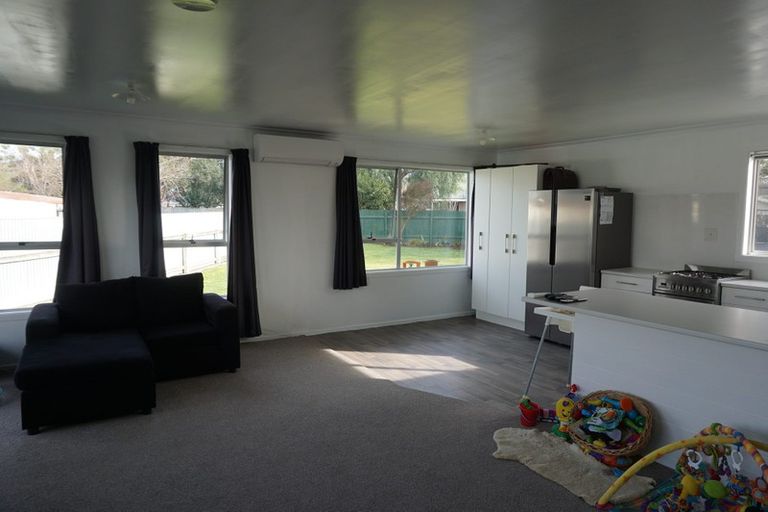 Photo of property in 11 Russell Street, Otane, 4202