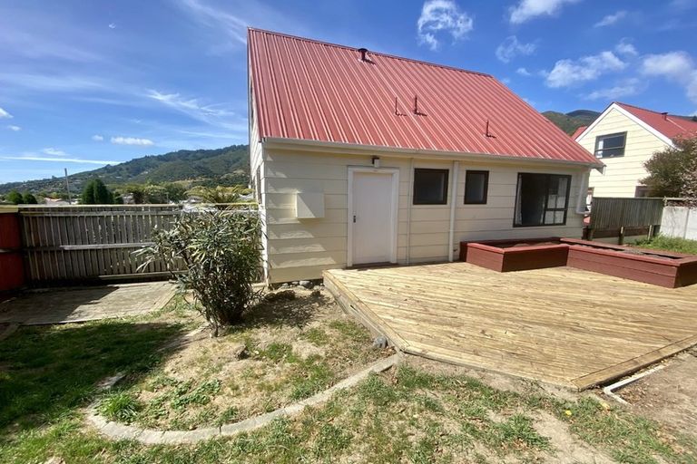 Photo of property in 1/251a Waikawa Road, Waikawa, Picton, 7220
