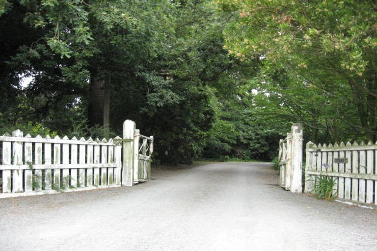 Photo of property in 75 Hansons Lane, Upper Riccarton, Christchurch, 8041