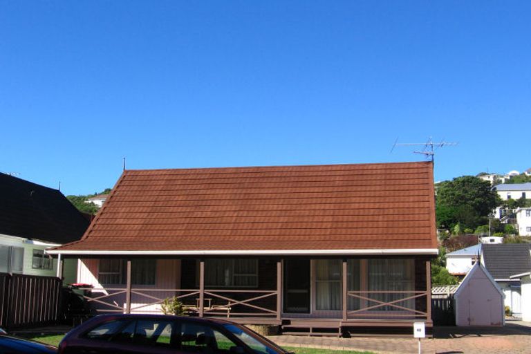 Photo of property in 48 Weka Street, Miramar, Wellington, 6022