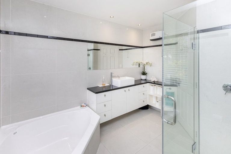 Photo of property in 19 Regent's Park Drive, Casebrook, Christchurch, 8051