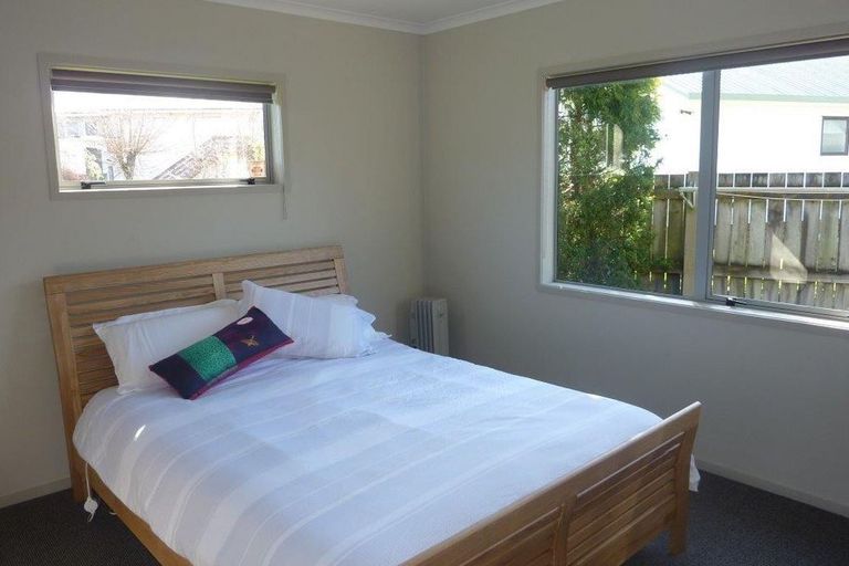 Photo of property in 2/11 Gibbs Place, Kinloch, Taupo, 3377