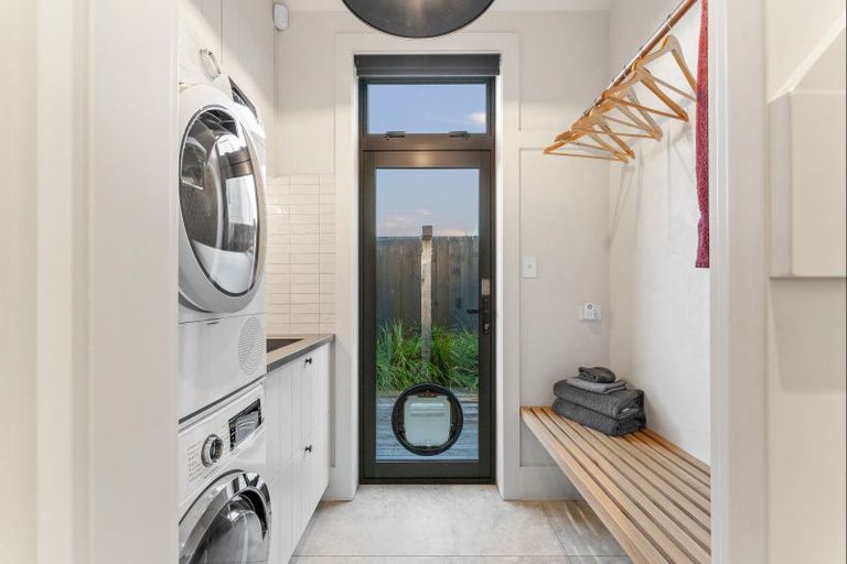 Photo of property in 10 Ida Way, Omaha, 0986