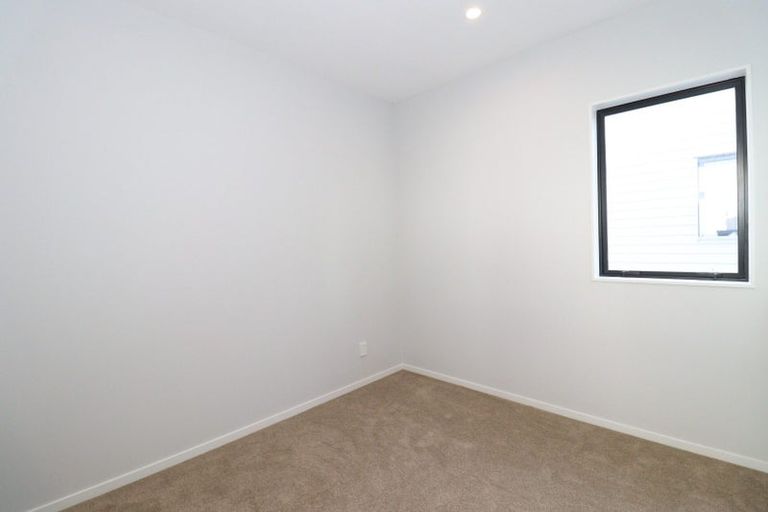 Photo of property in 21 Farranfore Road, Opaheke, Papakura, 2113