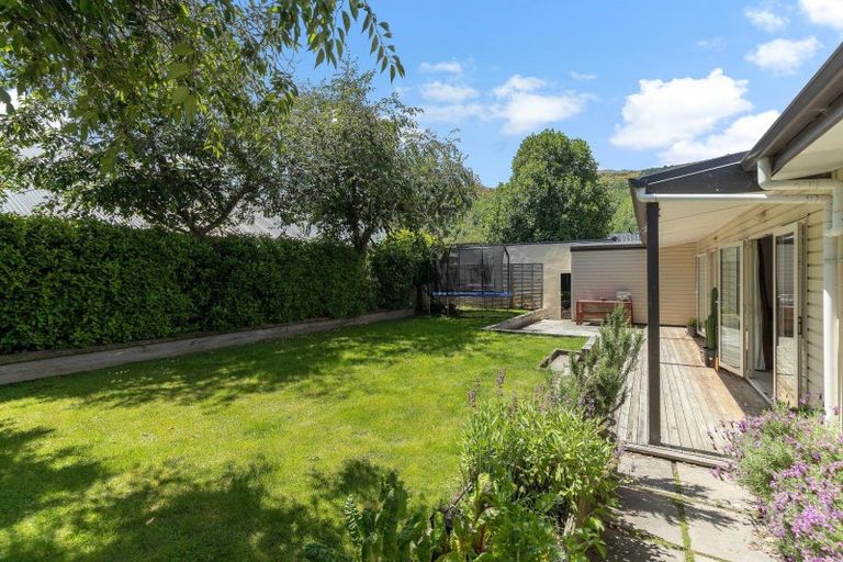 Photo of property in 15 Shanahan Lane, Arrowtown, 9302