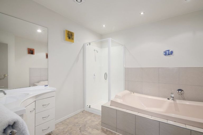 Photo of property in 2 Nautique Place, Waikawa, Picton, 7220