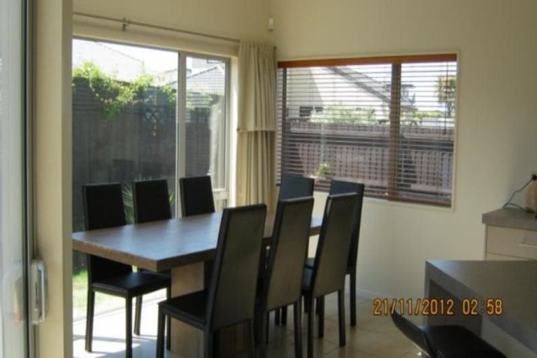 Photo of property in 12 Sandalwood Place, Waimairi Beach, Christchurch, 8083