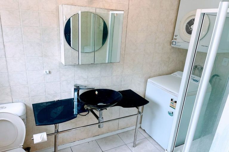 Photo of property in 51c Mandalay Terrace, Khandallah, Wellington, 6035