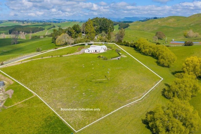 Photo of property in Marotane, 353 Mangatarata Road, Waipukurau, 4285