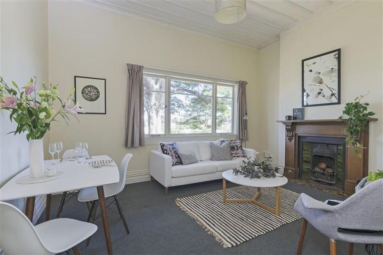 Photo of property in 30 Potatau Street, Grey Lynn, Auckland, 1021