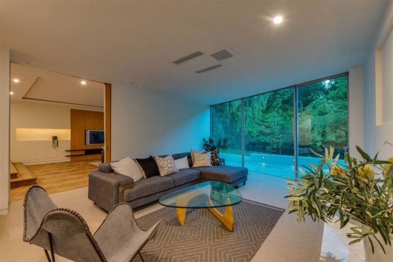 Photo of property in 16 Carlton Mill Road, Merivale, Christchurch, 8014