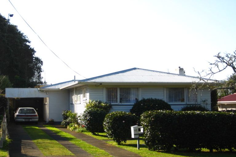 Photo of property in 42 Clawton Street, Westown, New Plymouth, 4310