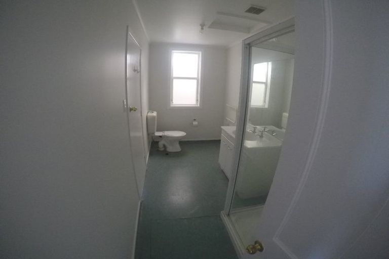 Photo of property in 250 Adelaide Road, Newtown, Wellington, 6021